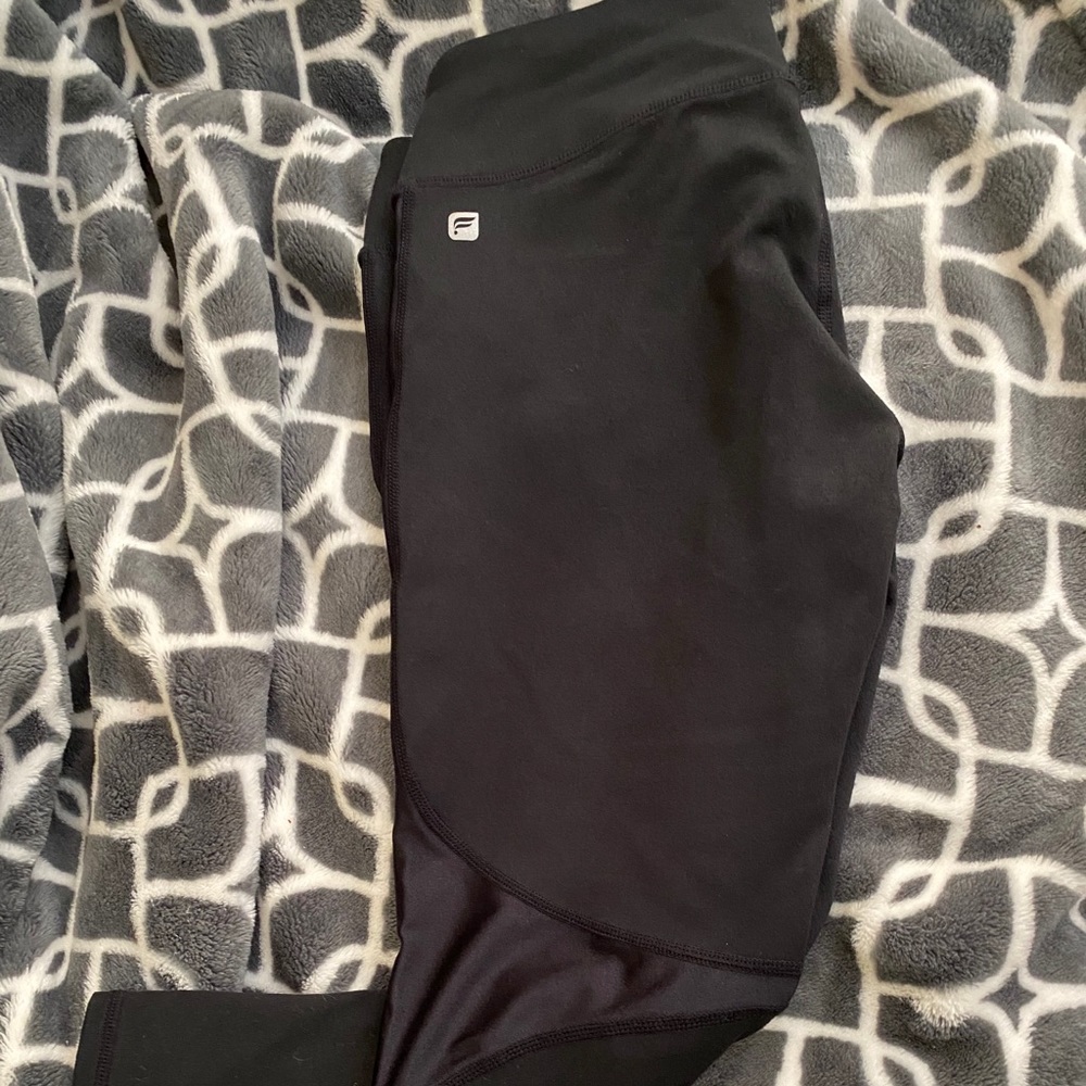 Fabletics cropped leggings